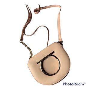 BRAND NEW ! FERRAGAMO BAG